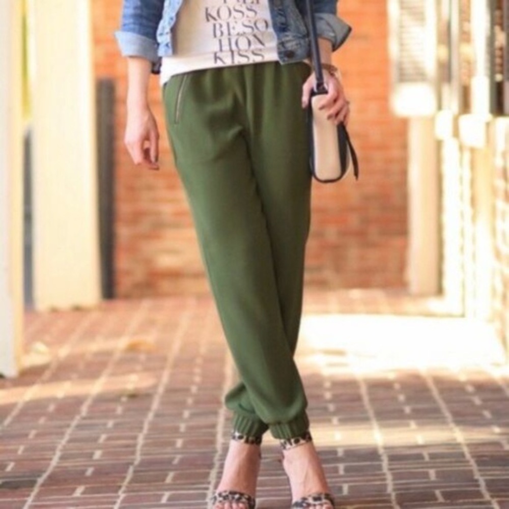 J. Crew Turner Jogger Pants in Safari Green EUC